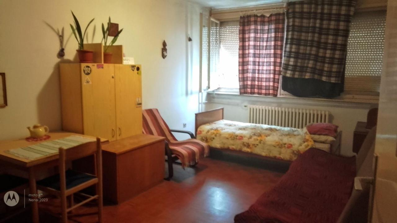 Men Who Knit Apartment Beograd Ngoại thất bức ảnh