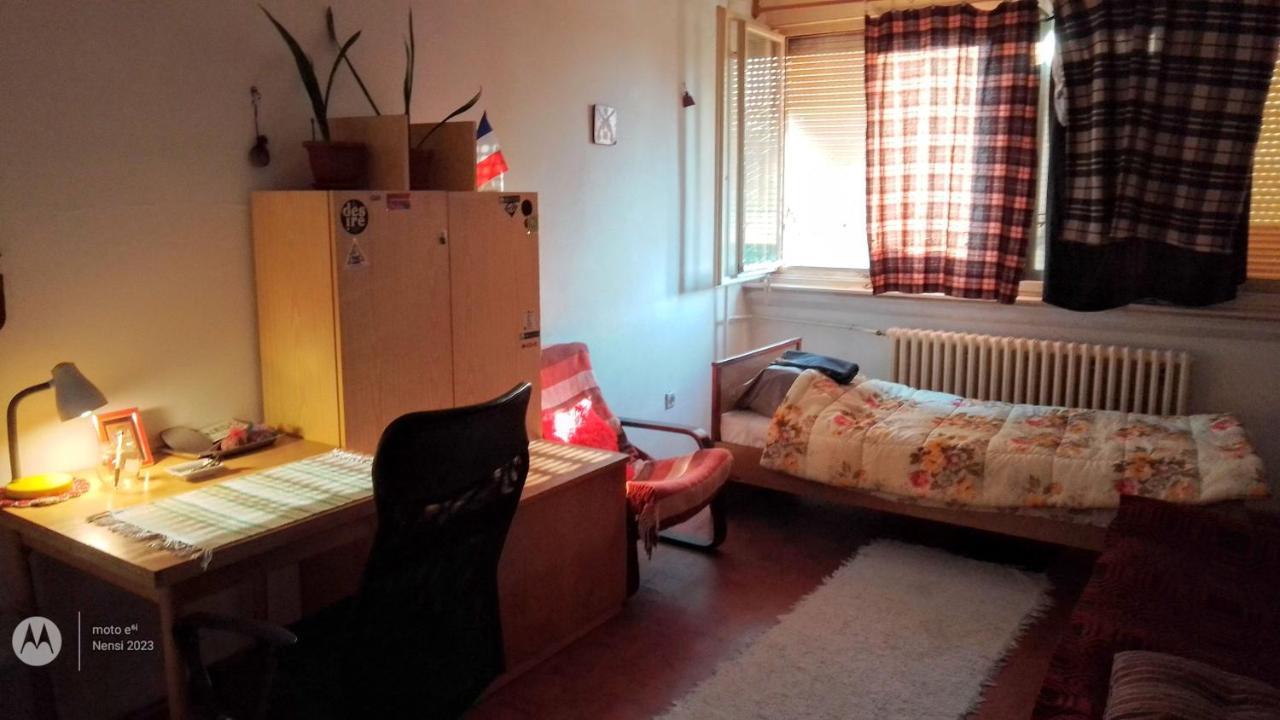 Men Who Knit Apartment Beograd Ngoại thất bức ảnh