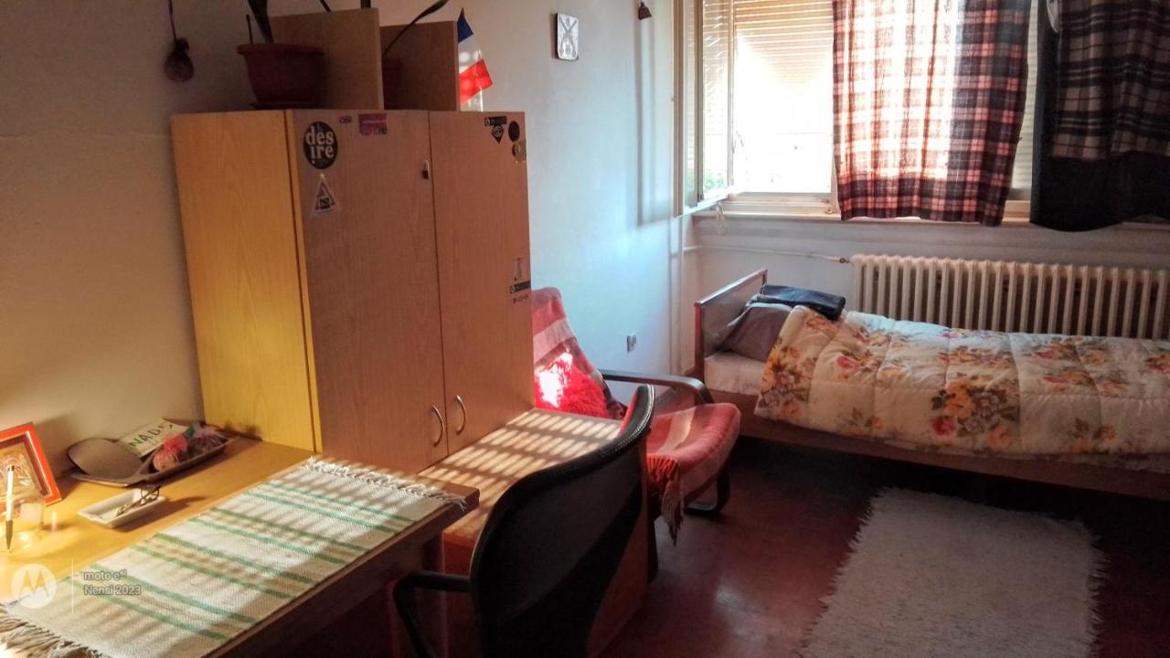 Men Who Knit Apartment Beograd Ngoại thất bức ảnh